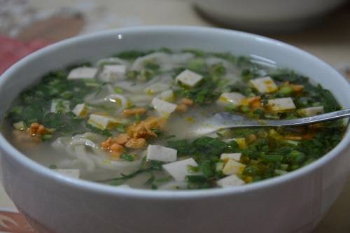 Bánh canh - món ngon Hà Tĩnh giá 20.000 - 25.000 đồng một tô. Ảnh: Má Lúm