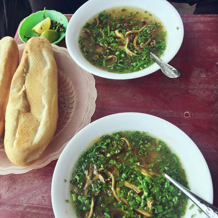Súp lươn Thùy Dương - món ngon Đồng Hới Súp lươn Thùy Dương - món ngon Đồng Hới