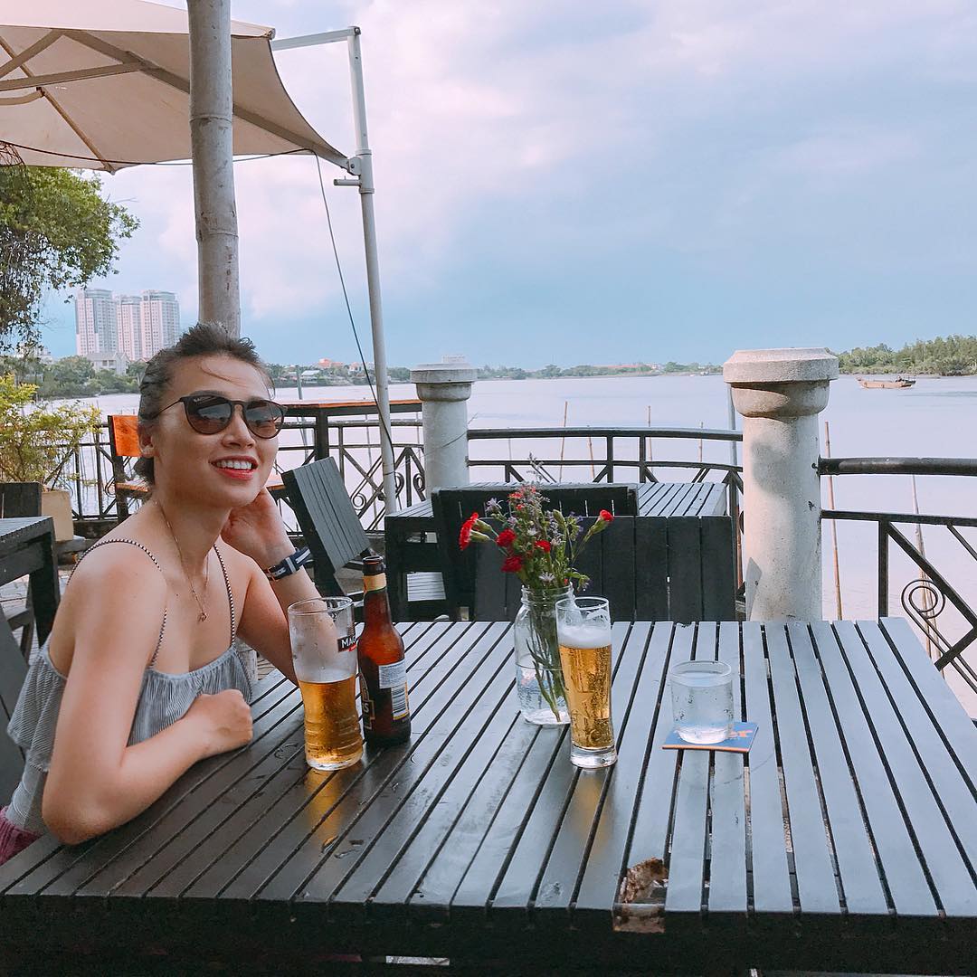 Không gian sang chảnh tại nhà hàng quận 2 view sông Sài Gòn