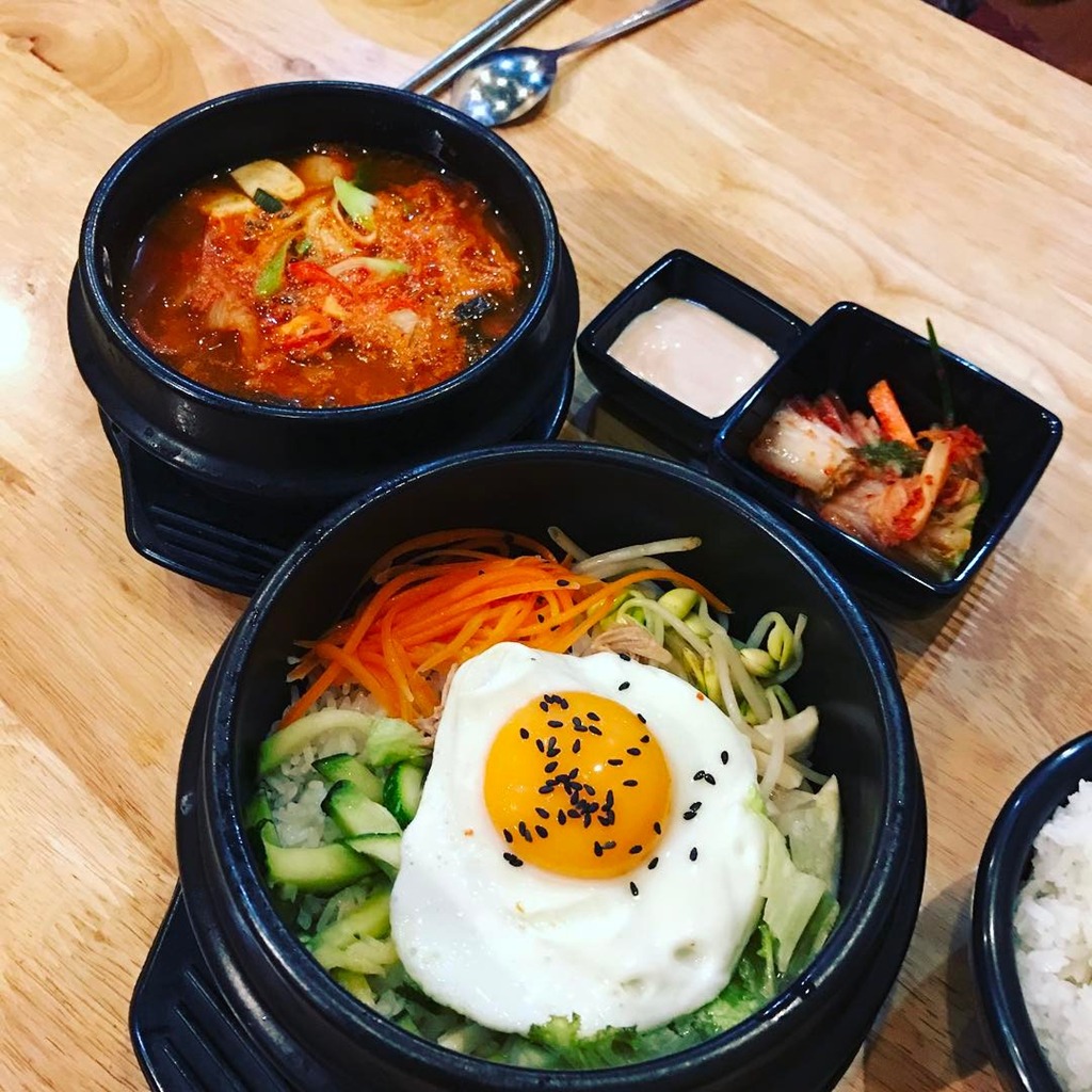 Thực đơn quán ăn Hàn ngon Cơm trộn 2 cô