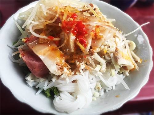 Bún mắm nêm dì Cúc - quán ăn hẻm Đà Nẵng