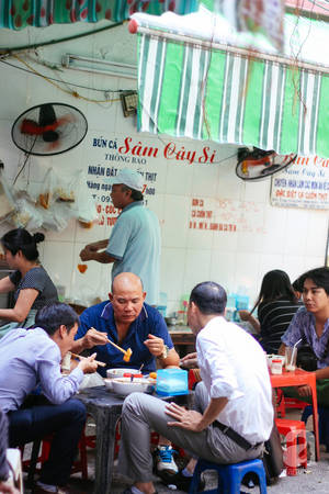 Bún cá Sâm Cây Si ngõ Trung Yên