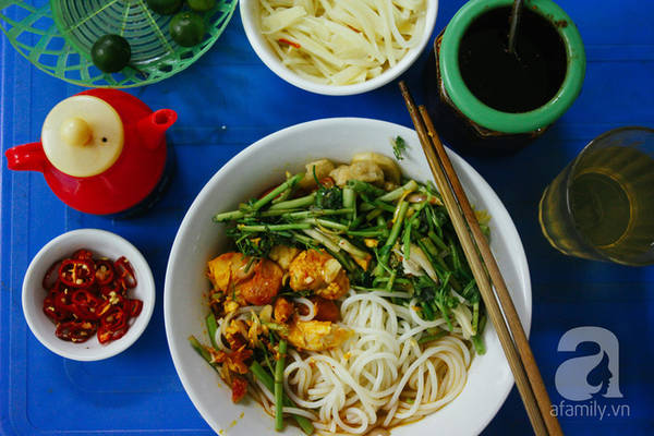 5-quan-bun-ca-o-ha-noi-ngon-khien-muc-an-mot-lan-la-me-ngay-tap-tu-ivivu-29