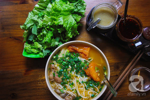 5-quan-bun-ca-o-ha-noi-ngon-khien-muc-an-mot-lan-la-me-ngay-tap-tu-ivivu-34