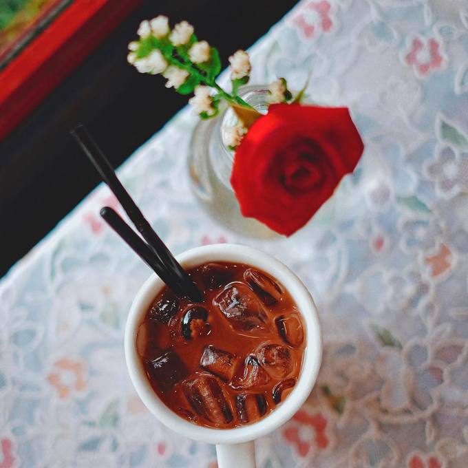 Đồ uống độc đáo tại quán cà phê view ngoài trời Bonjour