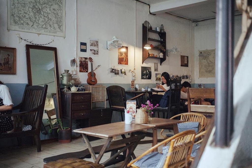 Quán cà phê yên tĩnh Hà Nội Tranquil Books & Coffee