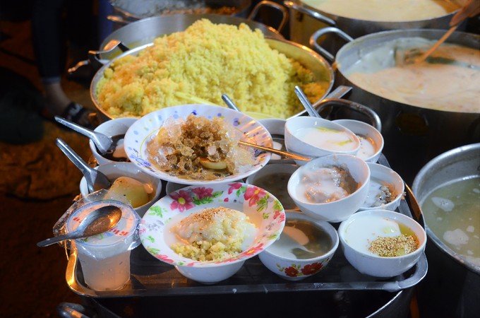 Chè mâm tại quán chè Sài Gòn