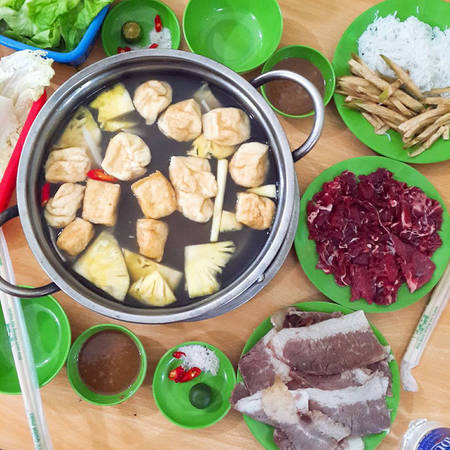 Lẩu bò nhúng dấm 999 Hà Nội
