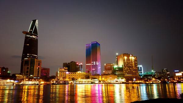 Sài Gòn lung linh về đêm - trải nghiệm du lịch Sài Gòn