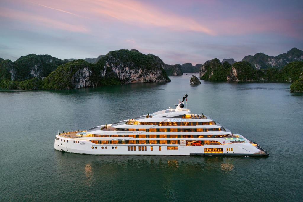 Siêu du thuyền Grand Pioneers Hạ Long Bay I – Nghỉ dưỡng 5 sao giữa lòng di sản