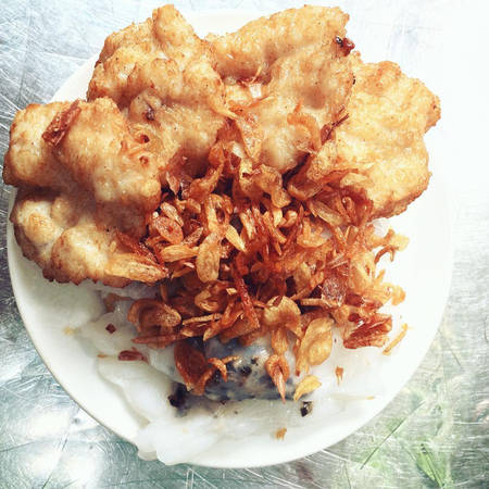 Bánh cuốn chả mực Hạ Long
