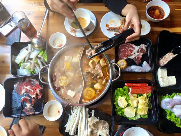 Không gian buffet Lan Kwai Fong Hà Nội