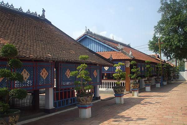 Nhà Lớn, Long Sơn, Vũng Tàu Nhà Lớn Long Sơn trên cung đường Sài Gòn Nha Trang