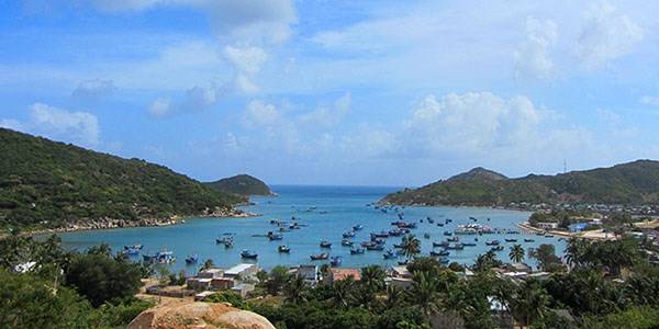Vịnh Vĩnh Hy, Ninh Thuận Vịnh Vĩnh Hy Ninh Thuận trên cung đường Sài Gòn Nha Trang