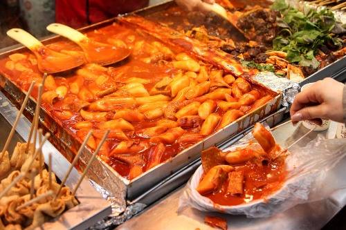 Tteok-bokki - món ăn đường phố Hàn Quốc