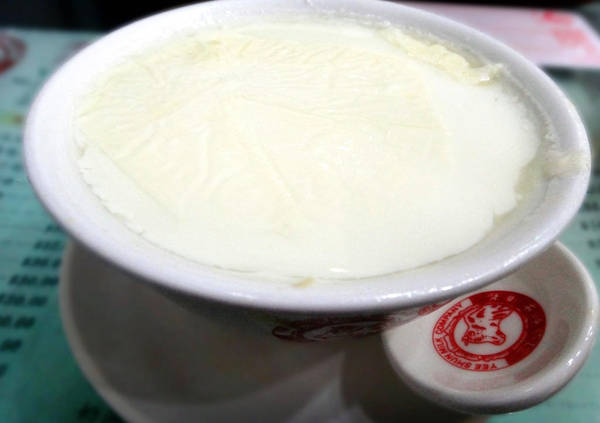 Sữa hấp cô đặc món ngon Macau