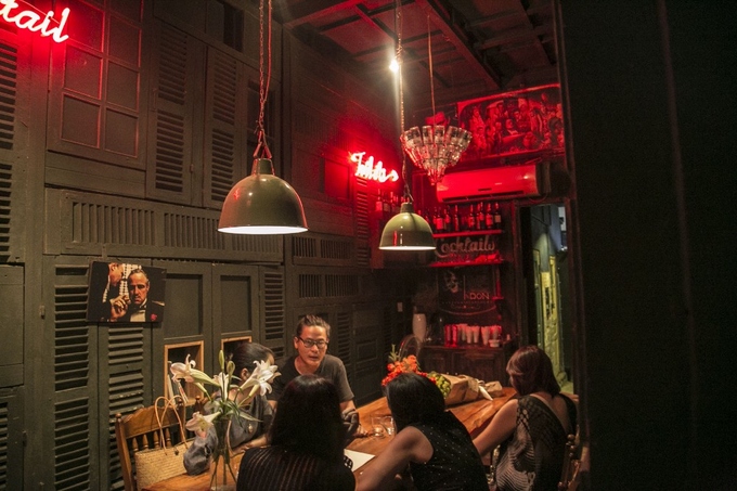 +84 quán bar Hà Nội không gian vintage