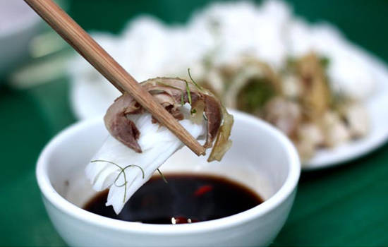 Phở chấm Lê Ngọc Hân - Quán phở lạ Hà Nội độc đáo
