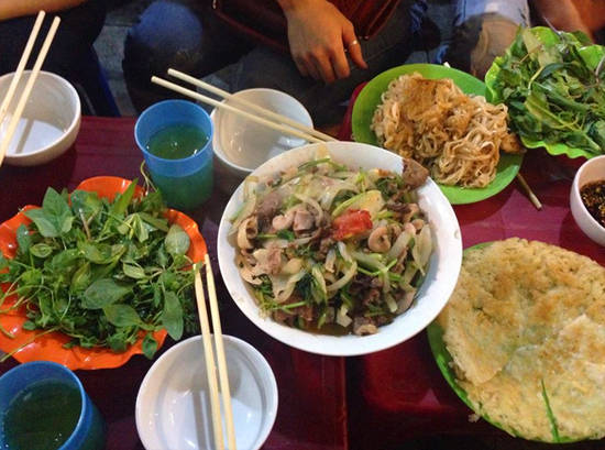 Phở rán lòng xào Nguyễn Siêu độc đáo