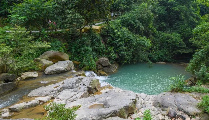 Khám phá thác Lựng Xanh - trải nghiệm gần Hạ Long
