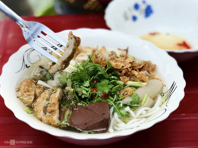 Bánh canh chả cá món ngon Phan Thiết