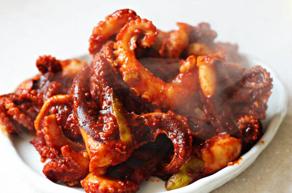 7-dia-chi-cho-nguoi-me-mon-an-sieu-cay-o-seoul-ivivu-3