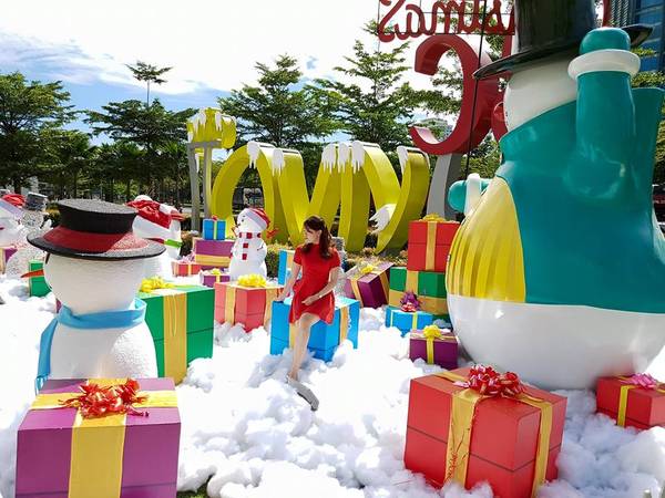 7 địa điểm chụp ảnh Noel bao lung linh ở Sài Gòn
