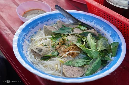 Hủ tiếu bò viên món ngon Châu Đốc