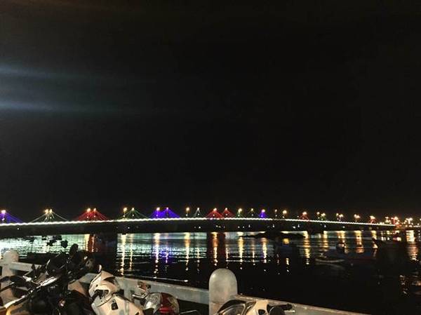 Khung cảnh lung linh của thành phố biển Nha Trang về đêm