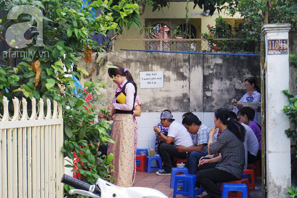 7-quan-an-ngon-co-tieng-nhung-den-mua-phai-nho-ki-cau-khong-voi-duoc-dau-o-sai-gon-ivivu-22 7-quan-an-ngon-co-tieng-nhung-den-mua-phai-nho-ki-cau-khong-voi-duoc-dau-o-sai-gon-ivivu-22