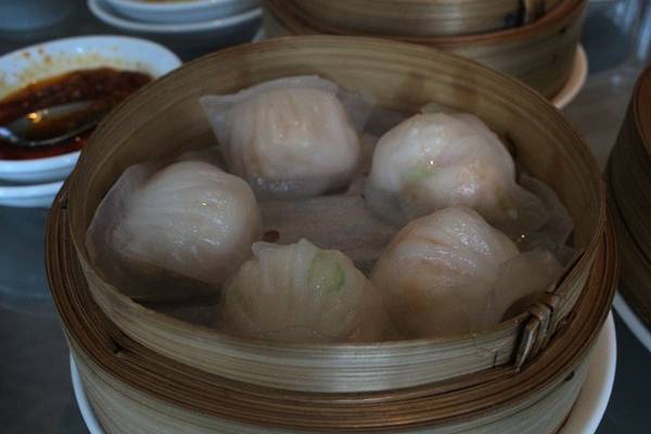 Quầy há cảo chiên Sài Gòn đường Ký Hòa quận 5
