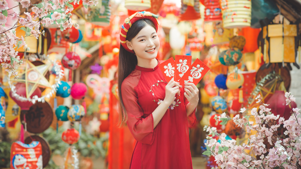Gợi ý top 10 địa điểm chụp ảnh Tết Hà Nội rực rỡ sắc xuân