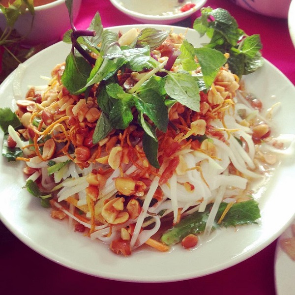 Phở chua Lạng Sơn đầy đủ nguyên liệu