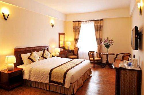 Khách sạn Best Western Plaza Đà Lạt 3 sao bên Hồ Xuân Hương