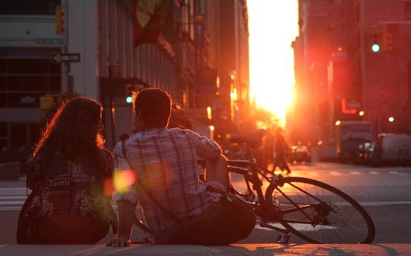 Tham gia lễ hội Đêm Trắng khi du lịch vào tháng 6