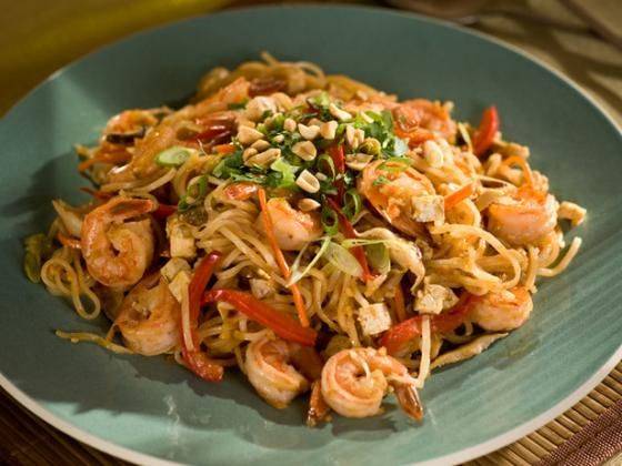 Phở xào Pad Thái món ăn Đông Nam Á nổi tiếng