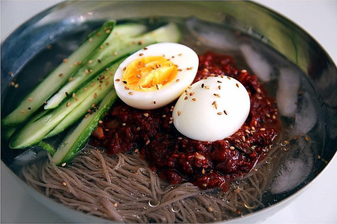 Naengmyeon mì lạnh giải nhiệt Hàn Quốc
