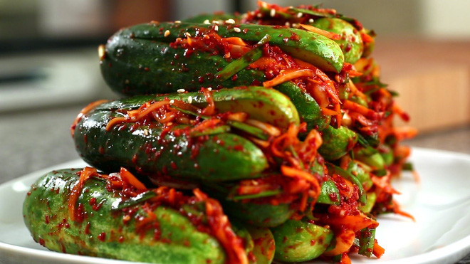 Kimchi Hàn Quốc dùng kèm trong bữa ăn hàng ngày