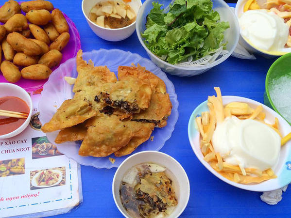 Bánh tôm ngon tại khu ẩm thực Nghĩa Tân