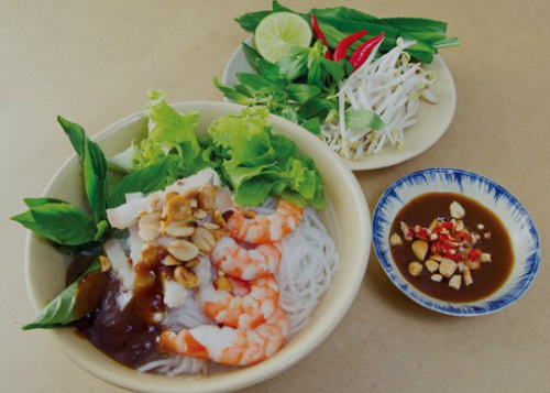 Bún gỏi dà Sóc Trăng - món bún miền Tây trộn với nước sốt me
