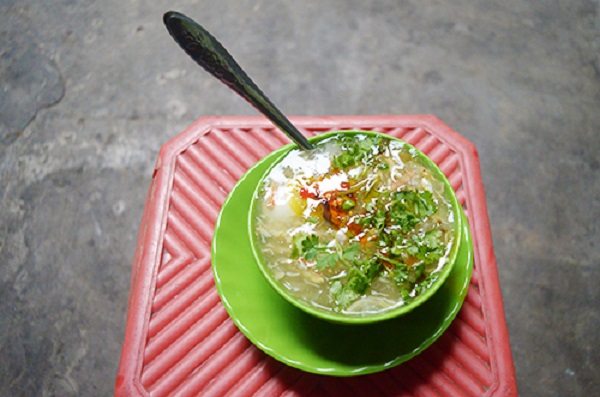 Súp cua - món ăn đường phố Sài Gòn
