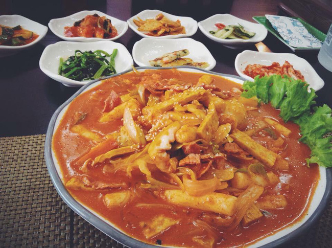 So Baek San quán ăn ngon Sài Gòn không gian đẹp