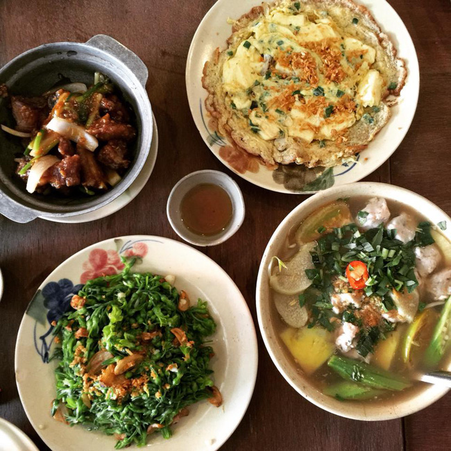 Quán Bụi Bistro quán ăn ngon Sài Gòn không gian đẹp