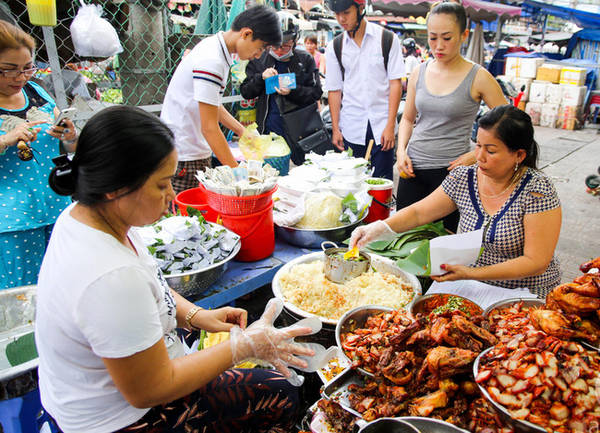 Xôi gà quán ăn Sài Gòn tại chợ Bà Chiểu