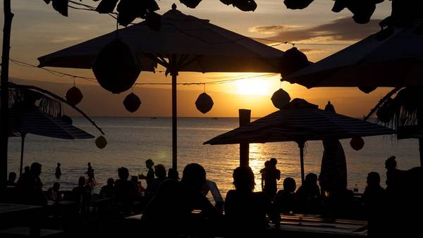 Ảnh: Rory's Beach Bar