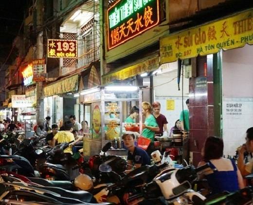 Khu sủi cảo Hà Tôn Quyền trong hẻm ăn vặt Sài Gòn của người Hoa