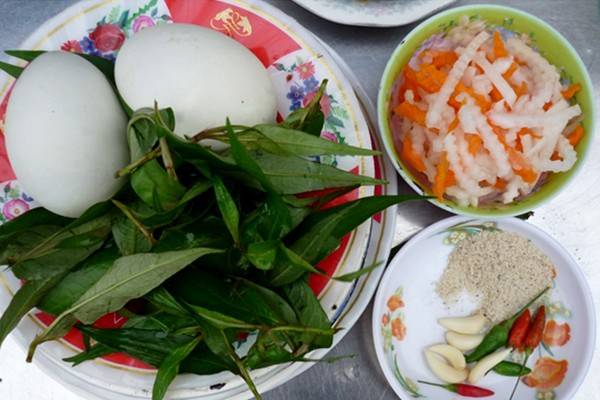 Trứng vịt lộn món ăn chơi Phan Thiết