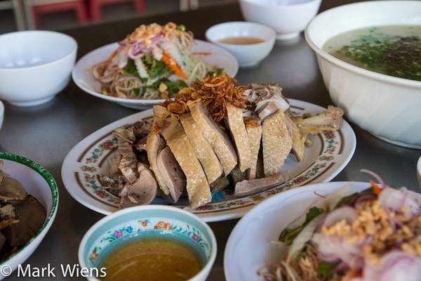 Cháo vịt món ăn vặt Sài Gòn