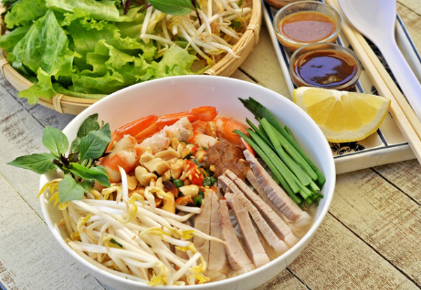 Bún gỏi già đặc sản Tiền Giang