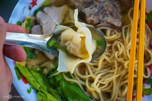 Mì hoành thánh - Đặc sản Hà Tiên